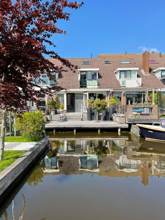 Guesthouse Bednboot Met Terras Aan Het Water Rijpwetering Exterior foto