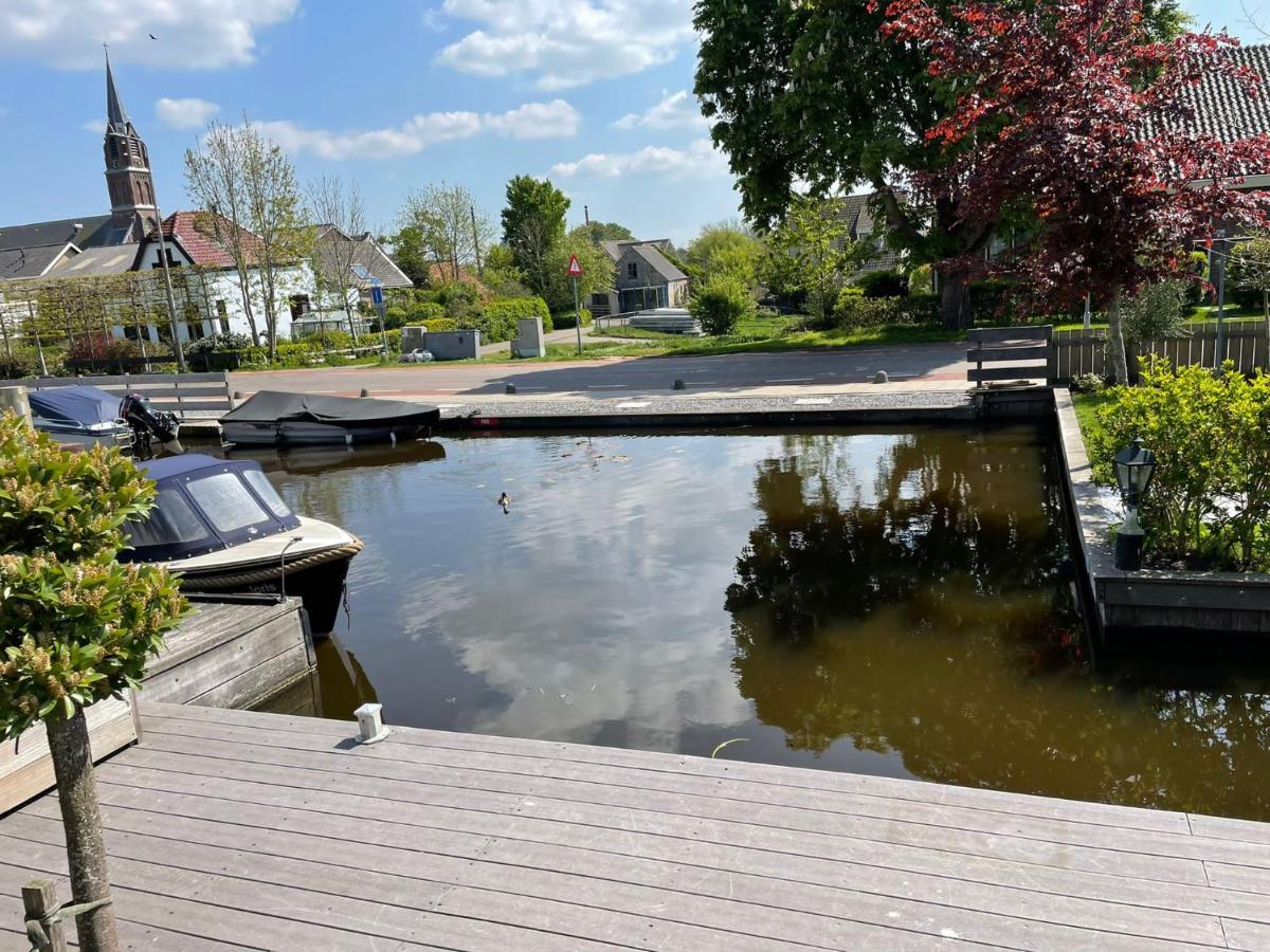 Guesthouse Bednboot Met Terras Aan Het Water Rijpwetering Exterior foto