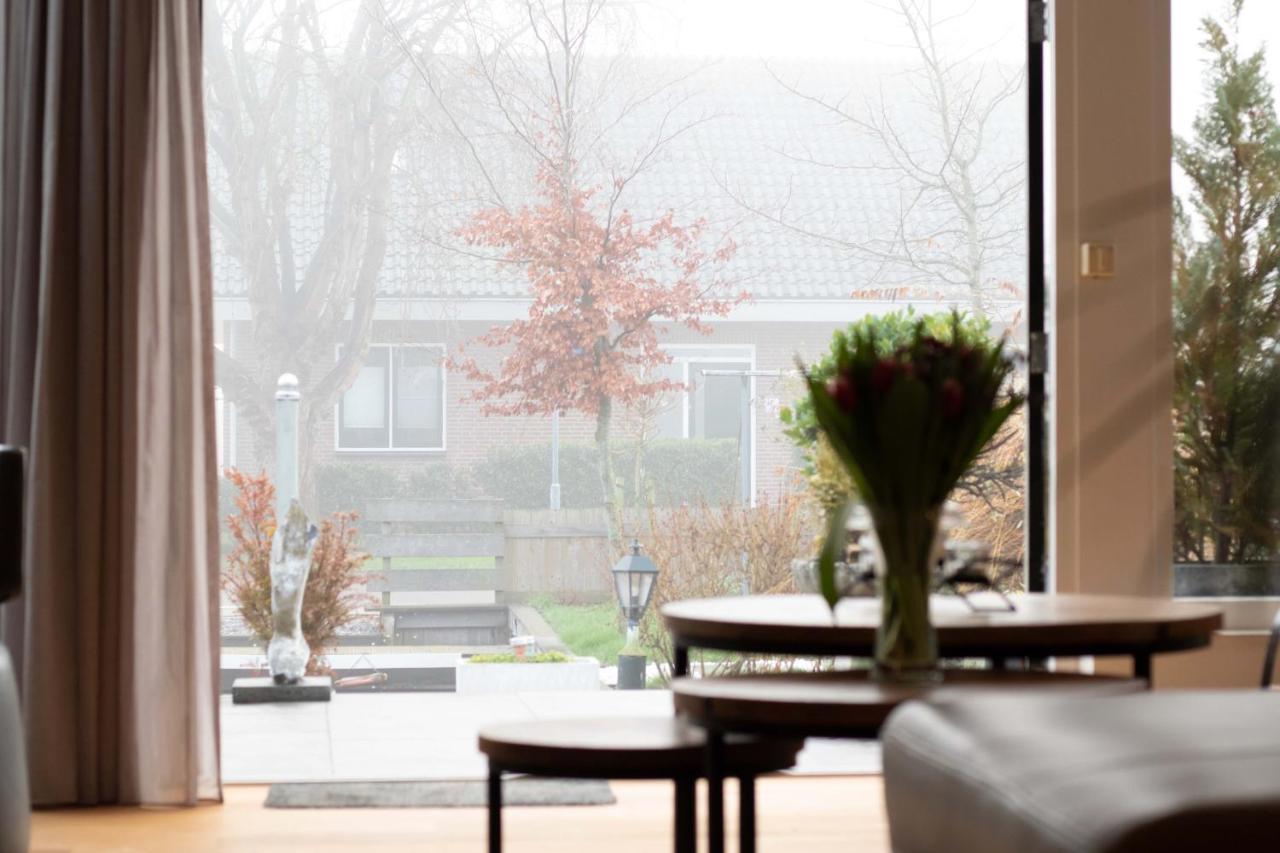 Guesthouse Bednboot Met Terras Aan Het Water Rijpwetering Exterior foto