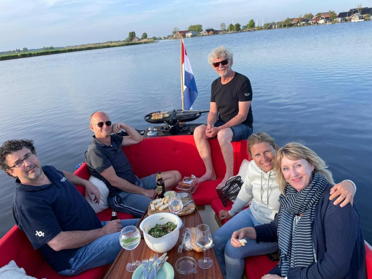 Guesthouse Bednboot Met Terras Aan Het Water Rijpwetering Exterior foto
