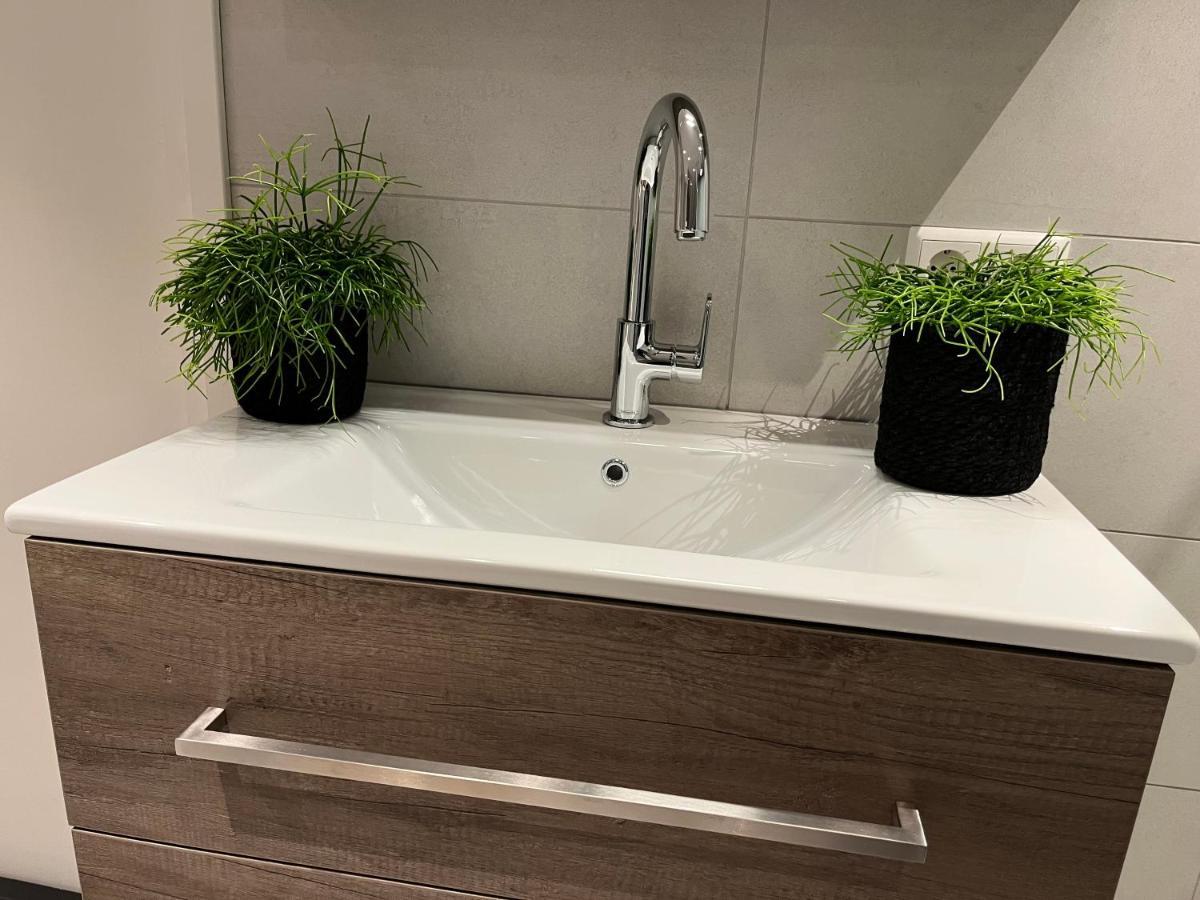 Guesthouse Bednboot Met Terras Aan Het Water Rijpwetering Exterior foto
